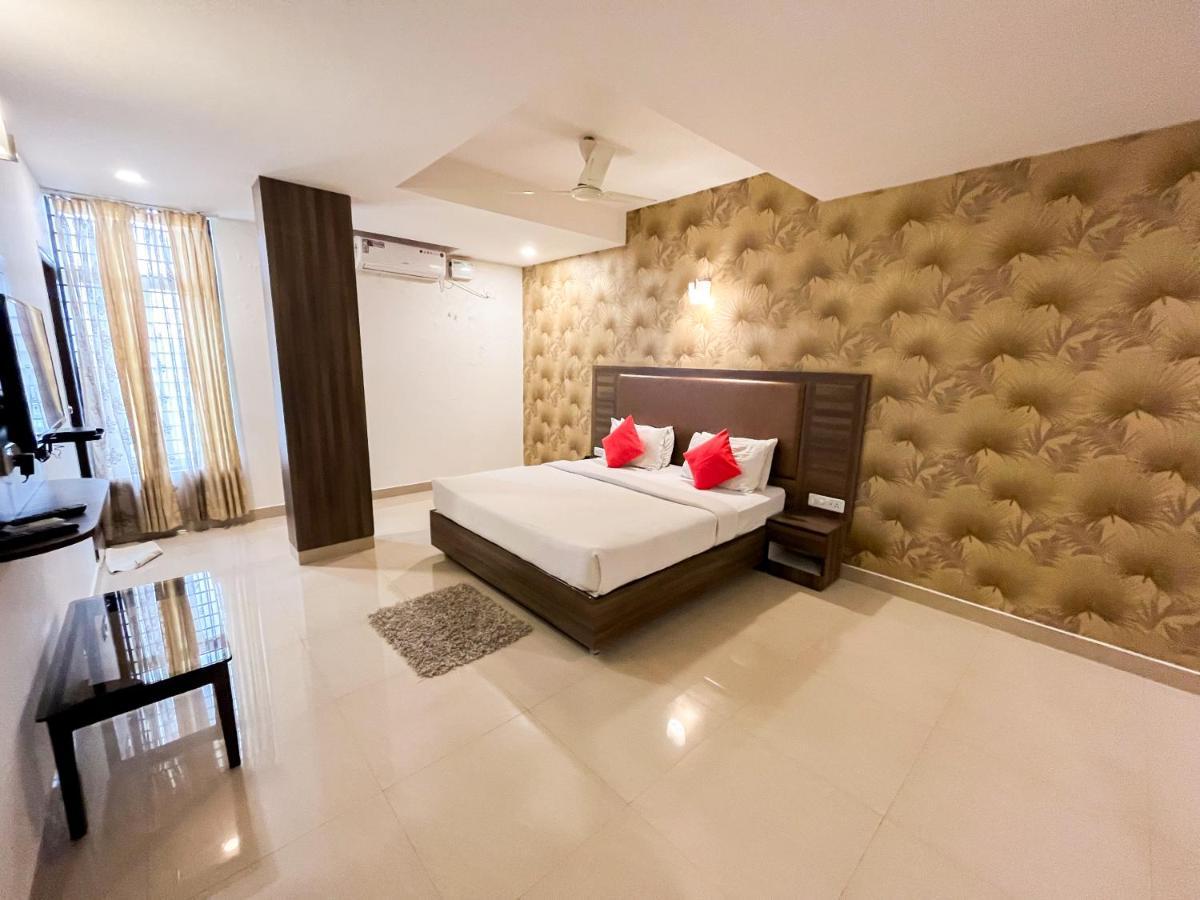 Victory Grand Attibele Hotel Bagian luar foto