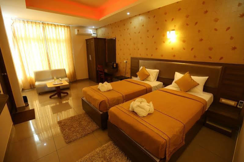 Victory Grand Attibele Hotel Bagian luar foto
